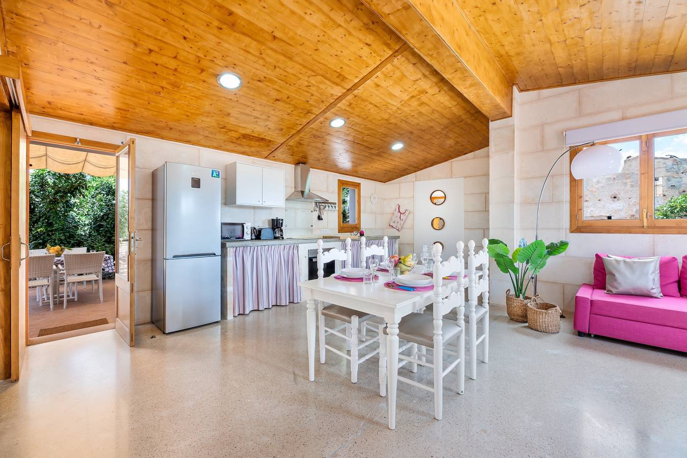 Maison de vacances "Biniaco" avec piscine privée, 2 terrasses privées et Wi-Fi in Muro, Majorque du Nord