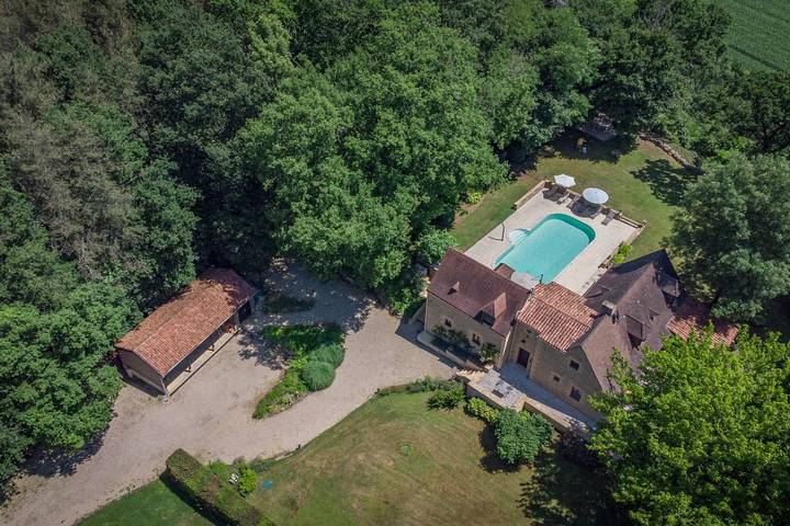 Location de vacances pour 10 personnes, avec terrasse et jardin à Trémolat - 2