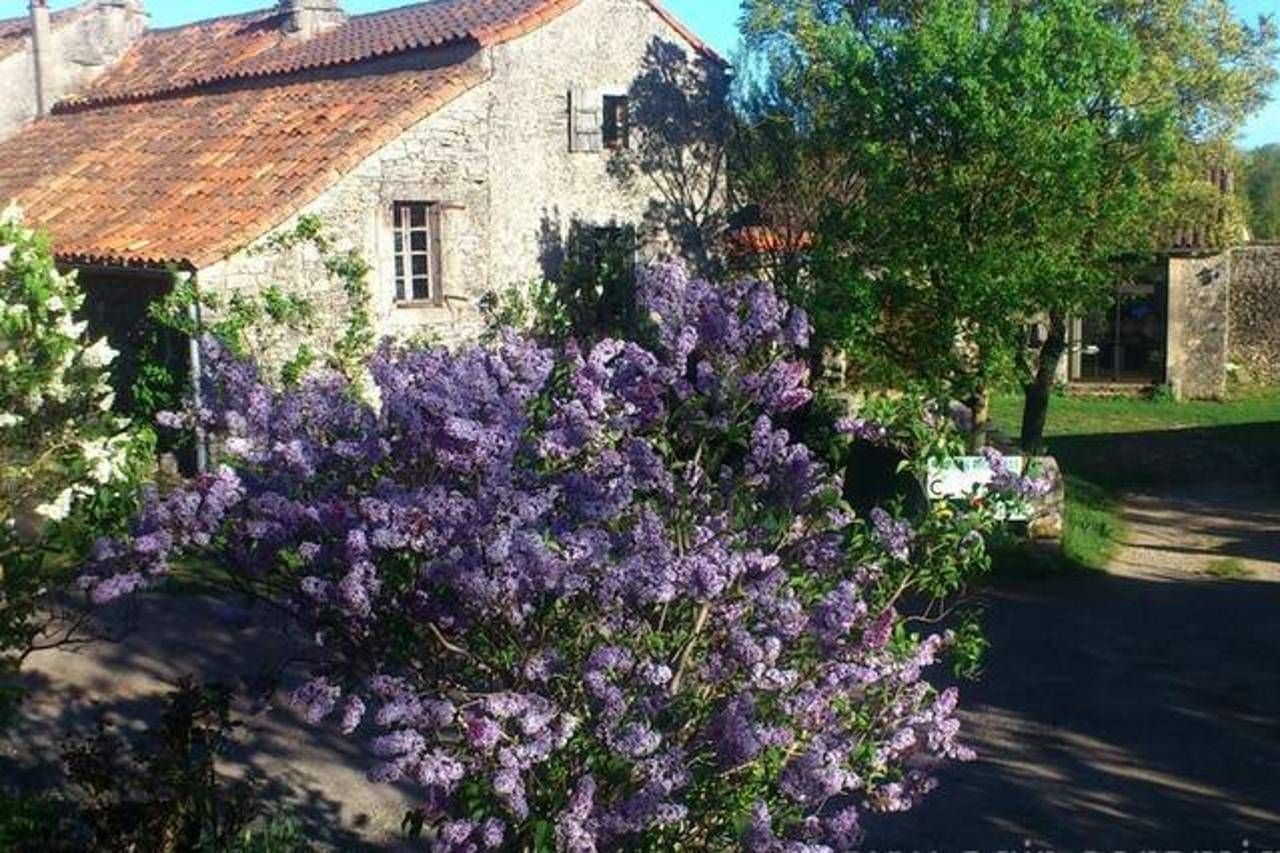 Maison de vacances "Larzac-Cevennes Grand Gite" avec terrasse in Vissec, Région Du Vigan