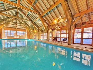 Bungalow für 4 Personen, mit Sauna und Whirlpool sowie Kinderpool in Rhone-Alpes