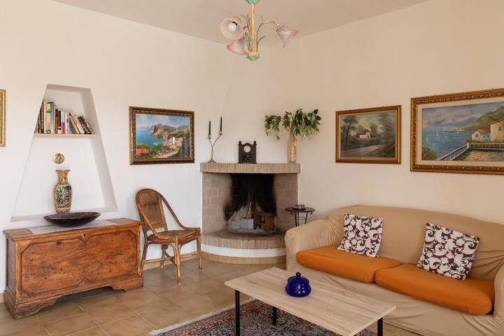 Location de vacances pour 4 personnes, avec jardin ainsi que vue et balcon à Sant'Antonio di Gallura - 2