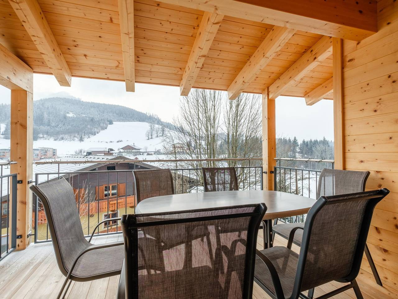 Ganze Wohnung, Penthouse in idyllischem Dorf nahe Skilift in Werfenweng, Tennengau