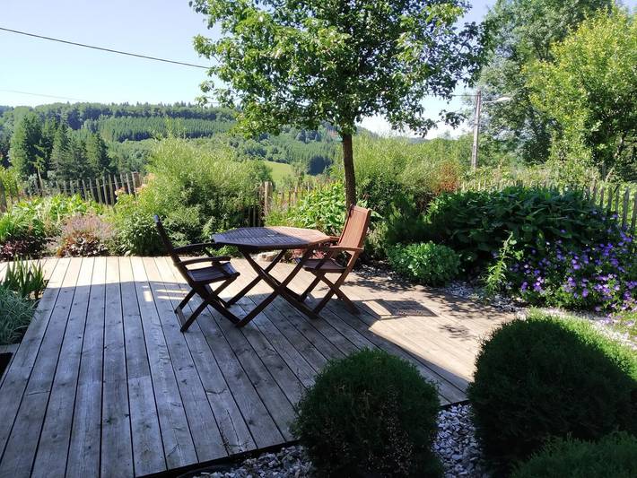 Vakantiehuis voor 2 personen, with Terras and Tuin as well as Uitzicht in Jura