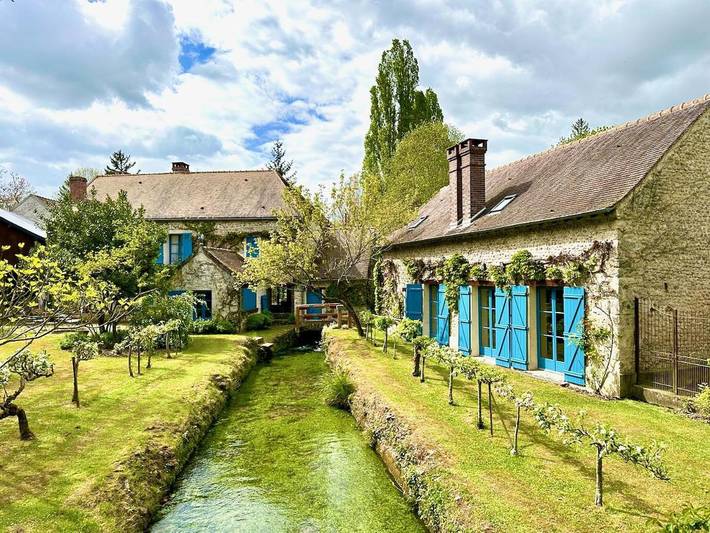 Location de vacances pour 20 personnes, avec jacuzzi et jardin à Méréville