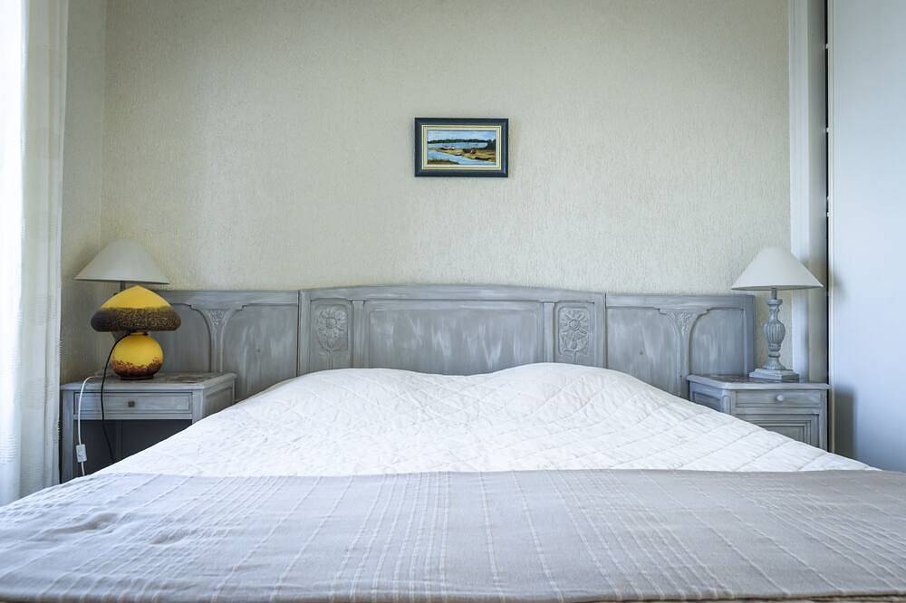 Ganze Wohnung, Apartment-Traditionell-Ensuite mit Dusche-Meerblick in Luc-sur-Mer, Caen und Umgebung