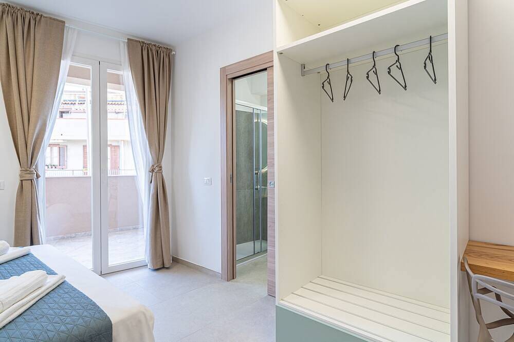 Appartamento intero, Camera '5' con Vista Mare, Wi-Fi e Aria Condizionata in Portopalo di Capo Passero, Siracusa e dintorni