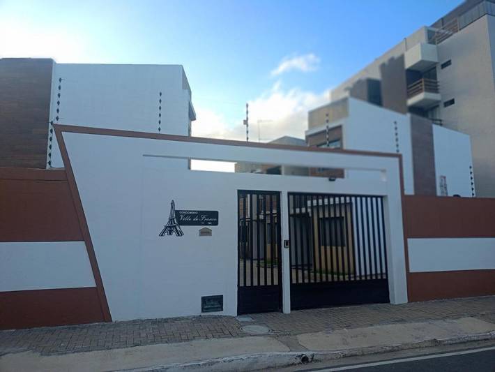 Casas e apartamentos de temporada para 6 pessoas, com piscina e jardim, adaptado a crianças na Praia do Francês