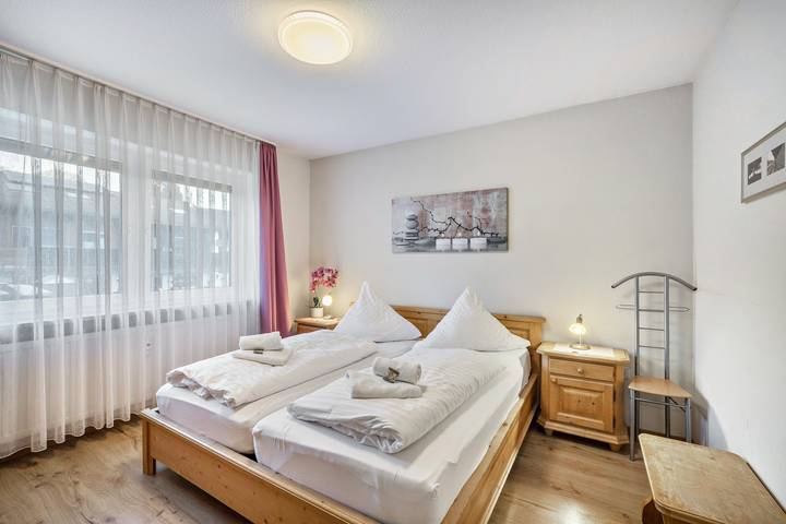 Ferienwohnung für 4 Personen, mit Balkon und Garten sowie Sauna