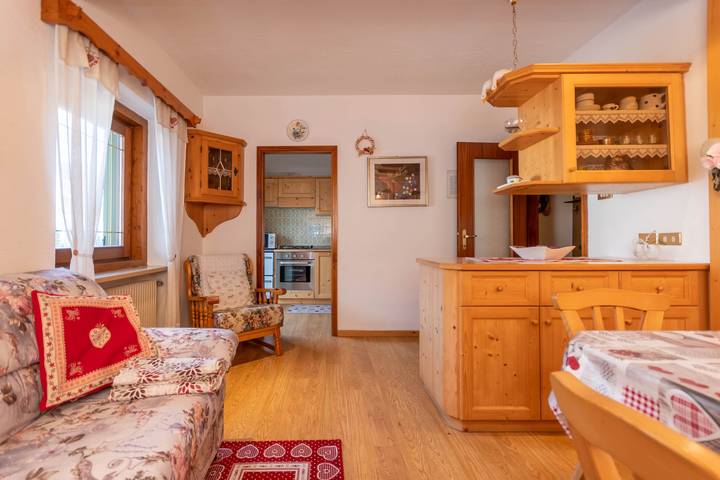 Gîte pour 6 personnes, avec balcon à Moena - 4