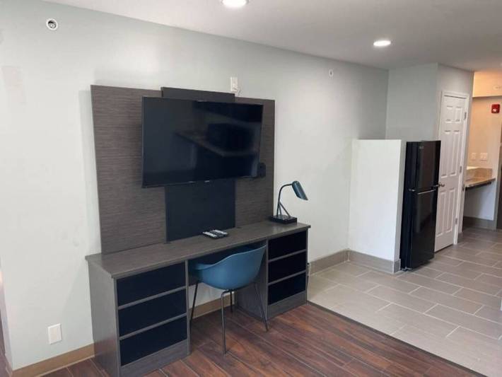 Apartamento entero, 1 cama tamaño queen | Cocina Nsmk, sofá cama in Peoria, Condado de Peoria