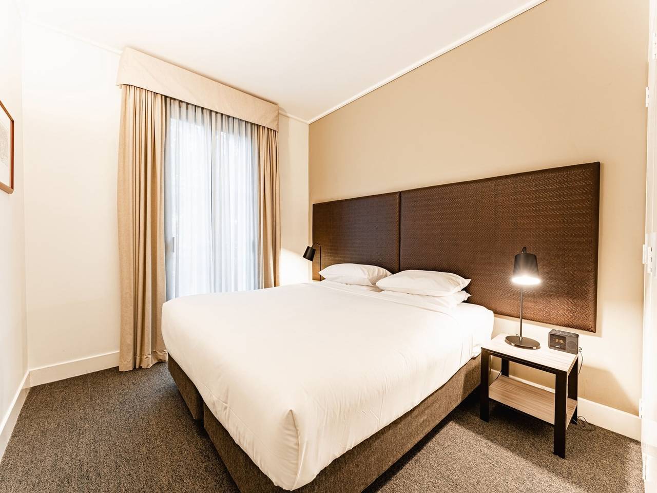 Entire apartment, Chic 1-Bed in East Melbourne with Gym & Pool in Melbourne, Victoria