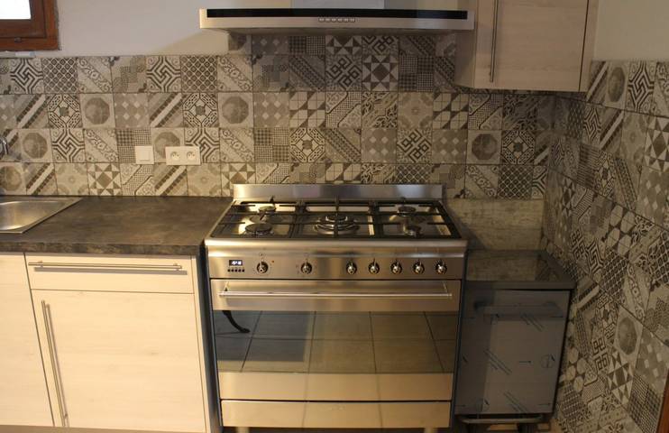 Gîte pour 14 personnes, avec terrasse et jardin, animaux acceptés à Murol - 4