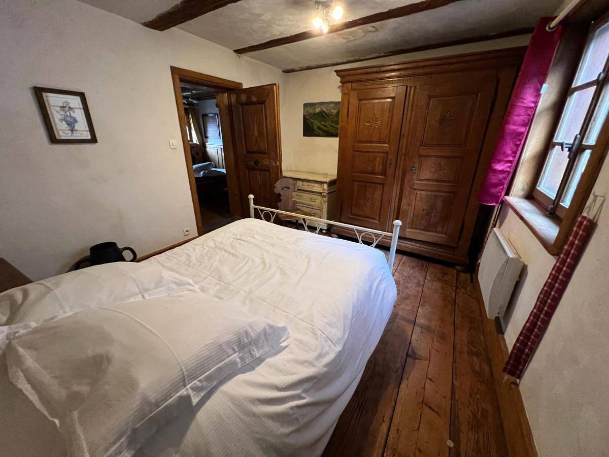 Appartement entier, Gîte de l'Ortenbourg - mobilier d antiquaire in Scherwiller, Région de Sélestat-Erstein