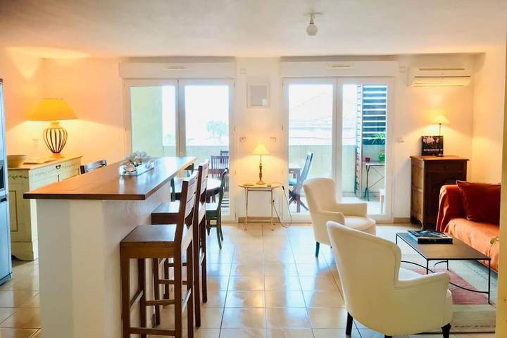 Gîte pour 4 personnes, avec vue et balcon dans Theatre Moliere Scene Nationale - 4