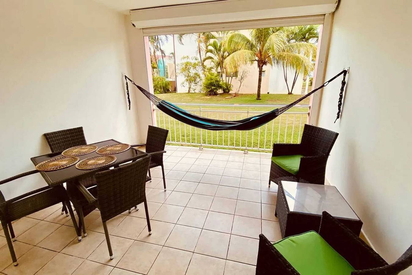 Ganze Wohnung, Moderne Wohnung in Saint-François mit Gemeinschaftspool in Saint-François, Guadeloupe