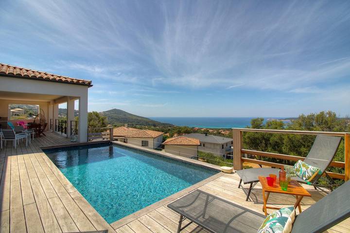 Casa de huéspedes para 6 personas, con piscina además de jardín y terraza - 1