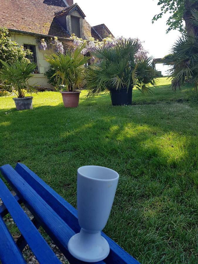 Maison d’hôte pour 3 personnes, avec terrasse ainsi que vue et jardin à Seigy - 2