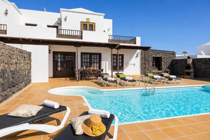 Ferienhaus für 6 Personen, mit Meerblick und Balkon sowie Terrasse und Garten in Playa Blanca - 2