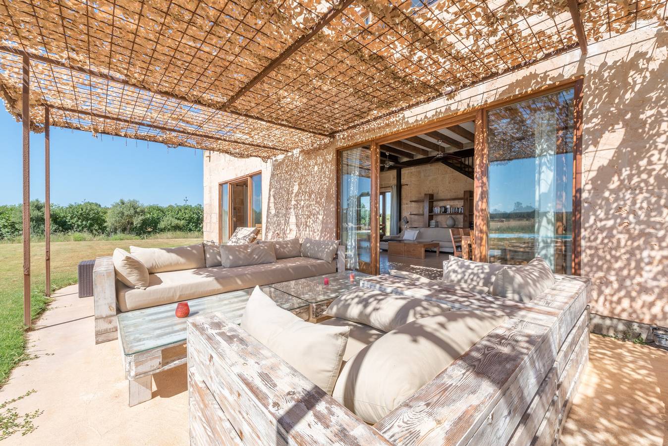 Country House with Pool, a/a, Large Garden, Terraces & Wi-Fi; Parking Available, Pets Allowed in Campos, South Majorca