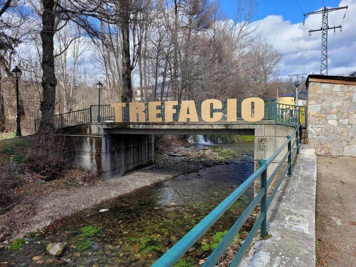 Apartamento para 6 personas, con jardín y vistas en Trefacio