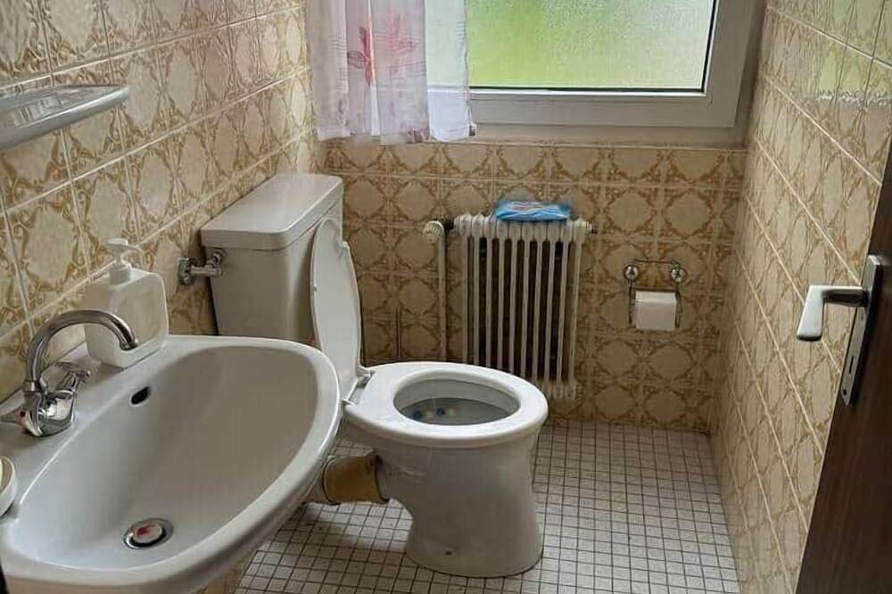 Entire apartment, Large apartment near Ikea Br in Brackwede, Bielefeld