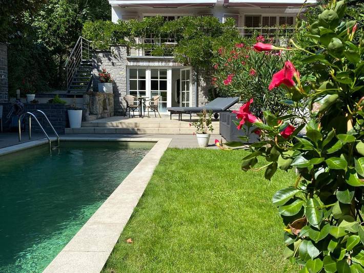 Appartement de vacances pour 2 personnes, avec piscine et jardin