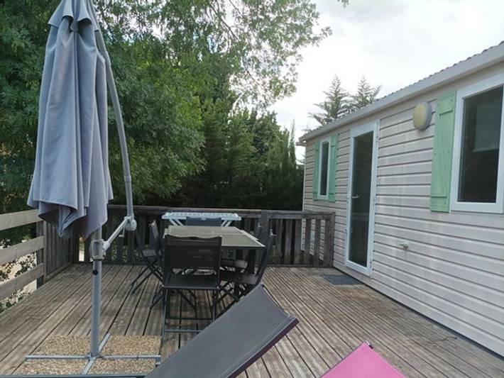 Flower Camping Moulin des Iscles - Mobilheim 4 personen - Mobilheim Komfort Tatiana - 23m² (2 Zimmer) in Roquebrune-sur-Argens, Mittelmeerküste (Frankreich)