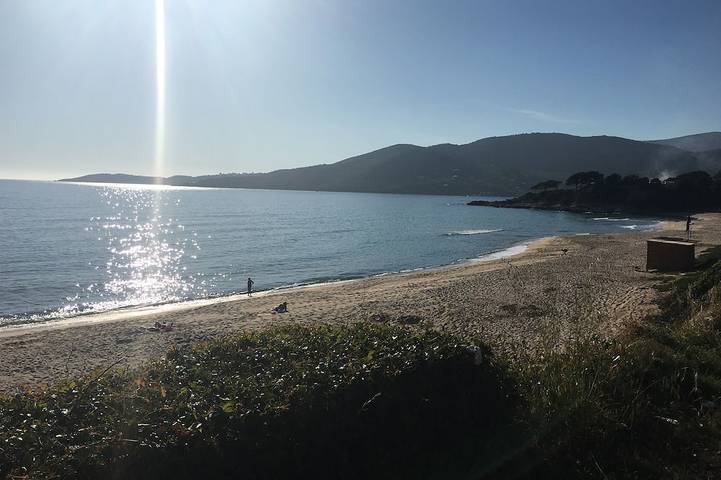 Location de vacances pour 6 personnes, avec jardin et terrasse à Coggia