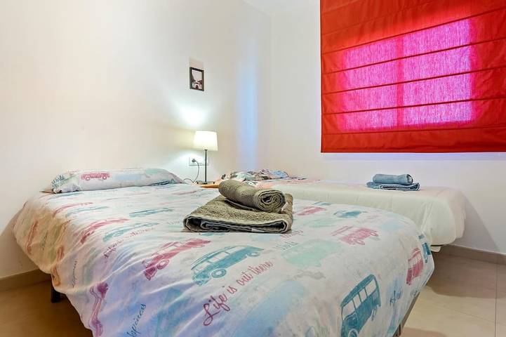 Entire apartment, Spacious family apartment on Costa Daurada shore in Vandellòs i l'Hospitalet de l'Infant, Costa Dorada