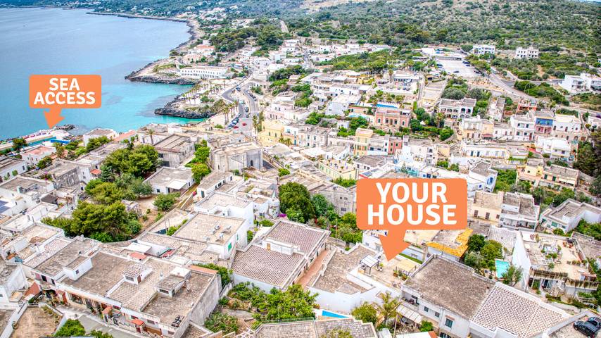 Villa con piscina e vista, 3 min a piedi dal mare in Castro (Lecce), Provincia di Lecce