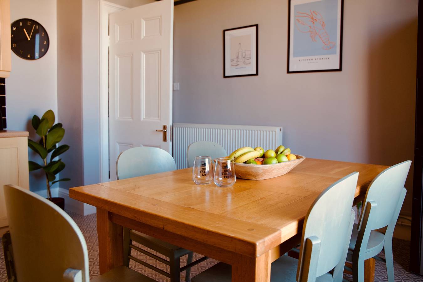 Entire holiday apartment, Boutique Apartment - Sleeps 6 & Free Parking in Ilkley, West Yorkshire