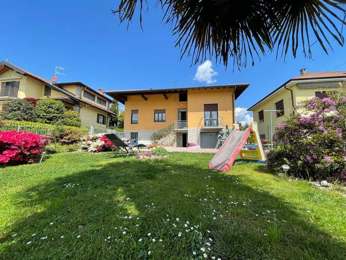 Ferienhaus für 5 Personen, mit Balkon und Terrasse sowie Garten
