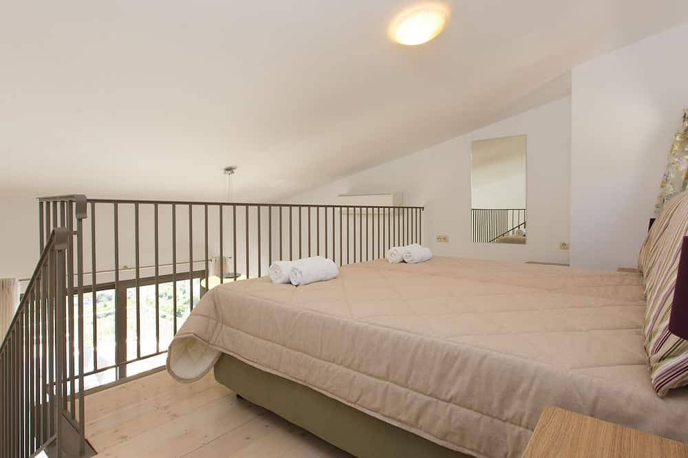 Gloednieuwe villa met panoramisch uitzicht op zee, op 2 km van het strand! in Rethymno en omgeving