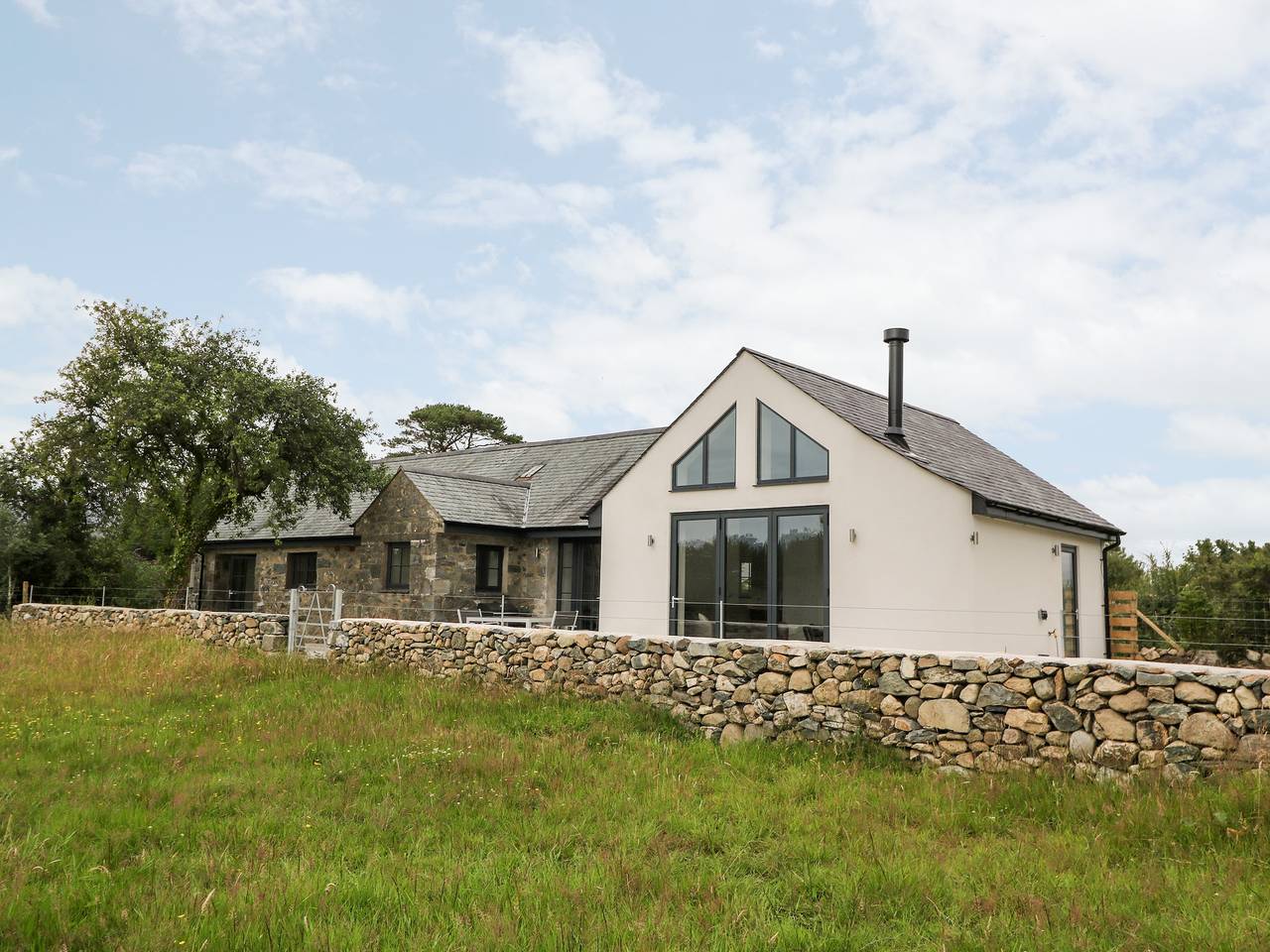 Holiday Home for 8 People in Gwynedd, North-Wales