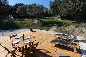 Gîte pour 4 personnes, avec jardin à Sérignan-du-Comtat