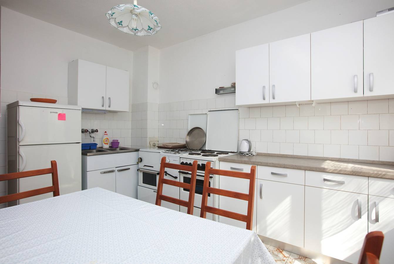 Entire apartment, Two bedroom apartment near beach Šparadići, Šibenik A-21600-a in Grebastica, Šibenik-Knin
