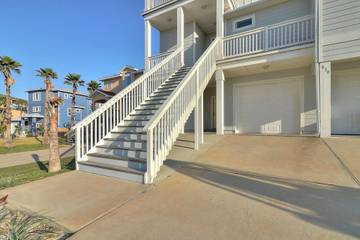 Vacation Rental for 10 Guests in Port Aransas, Mustang Island, Picture 4
