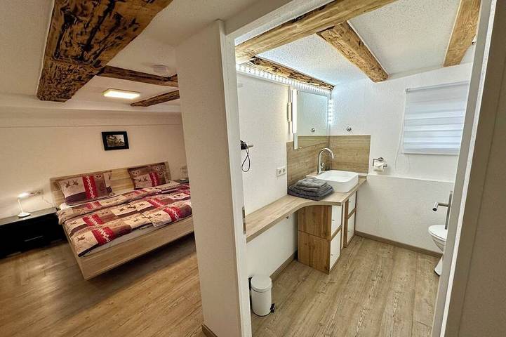 Ganze Wohnung, 2-Zimmer-Apartment beste Innenstadtlage mit Terrasse & DreiWelten-Card in Bad Dürrheim, Mittlerer Schwarzwald