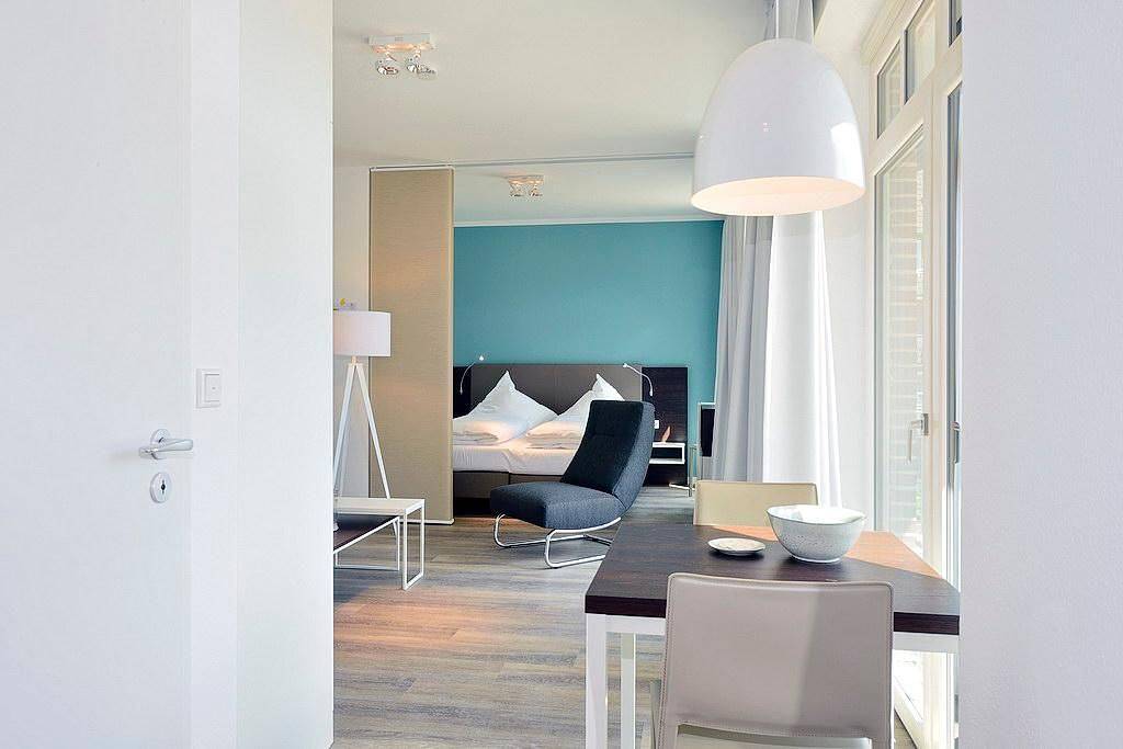 Ganze Wohnung, Erstklassiges Apartment am Meer mit sonnigem Balkon in Südlage - Sauna im Haus! in Wangerooge