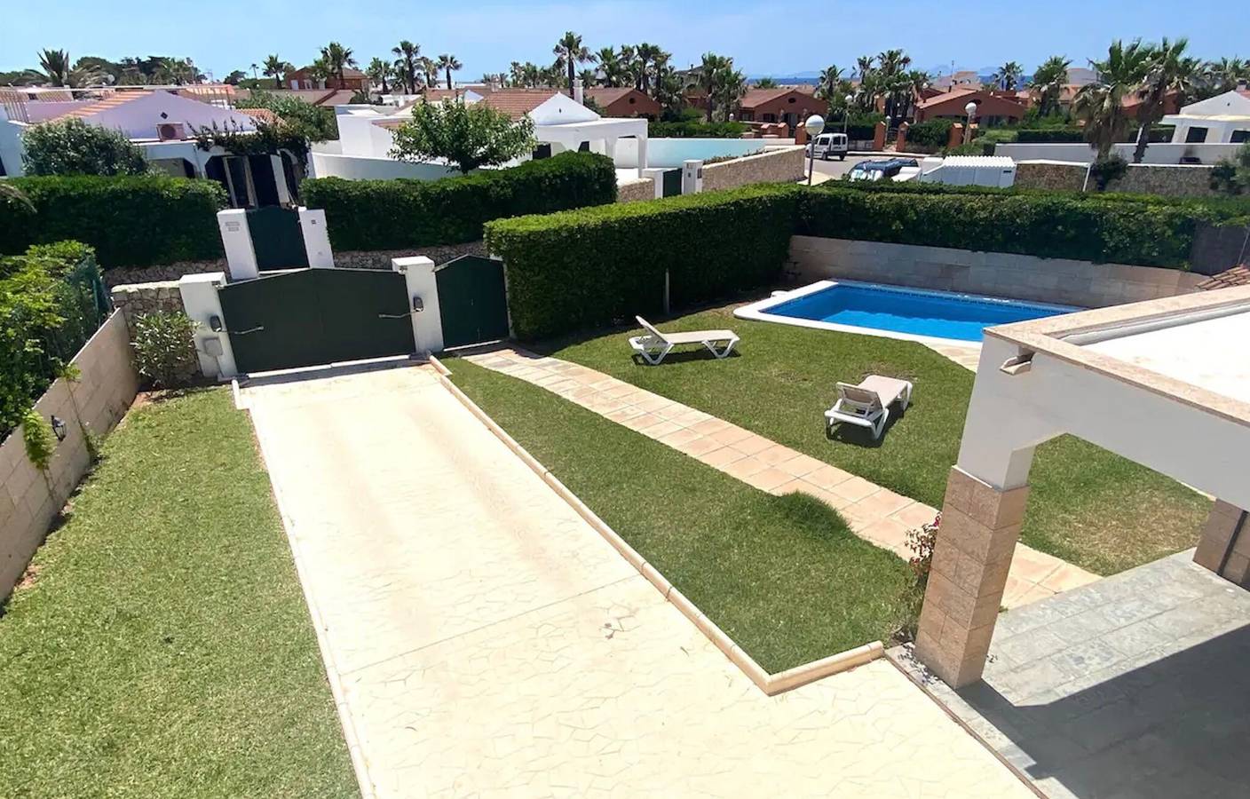 Villa 'Los Tres' avec piscine privée, Wi-Fi et climatisation in Cap d'Artrutx, Ciutadella