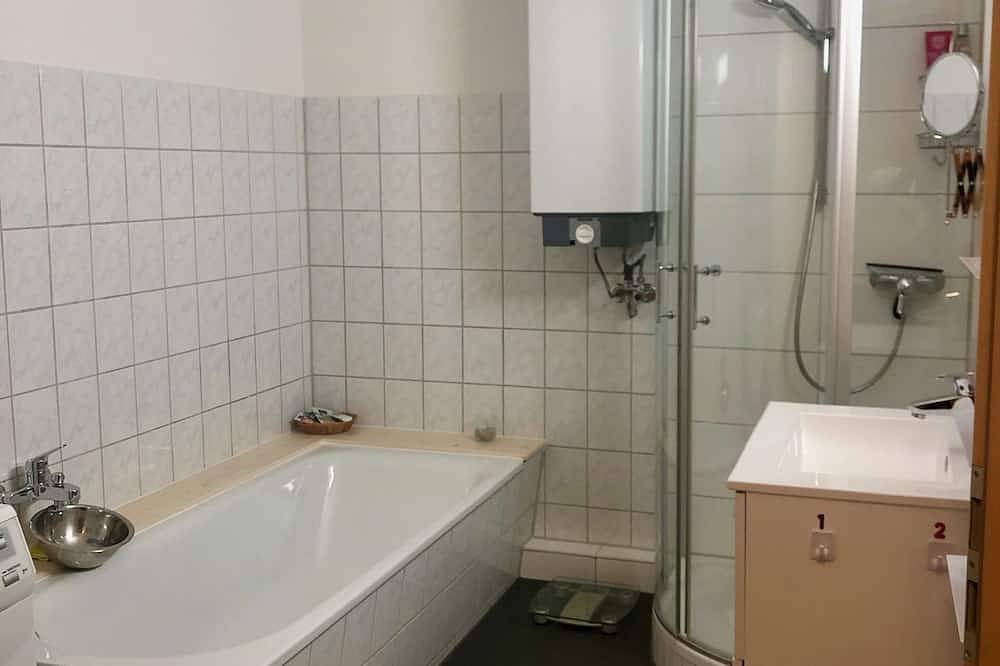 Ganze Wohnung, Panoramablick mit 2 Balkonen und Schweden Ofen in Stiefenhofen, Bayerisch Schwaben