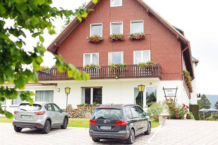 Hôtel pour 2 personnes, avec sauna et piscine ainsi que vue et jardin
