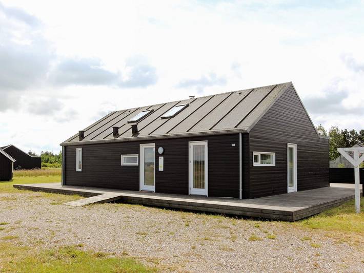 Ferienhaus für 8 Personen, mit Whirlpool und Terrasse sowie Sauna in Tranum Strand