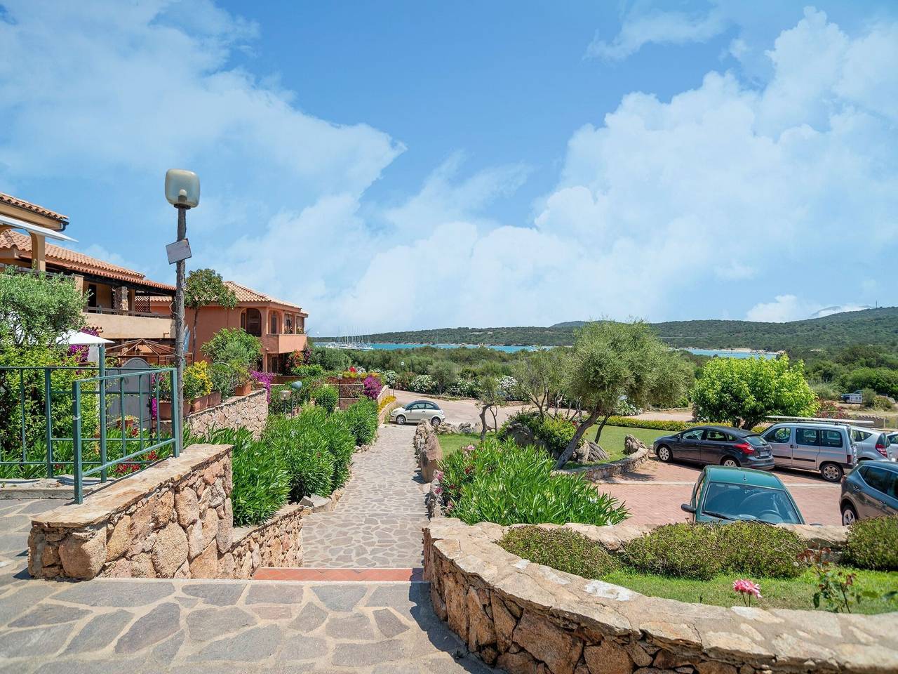 Appartamento intero, Appartamento a Marinella vicino alla spiaggia in Villaggio Marineledda, Costa Smeralda