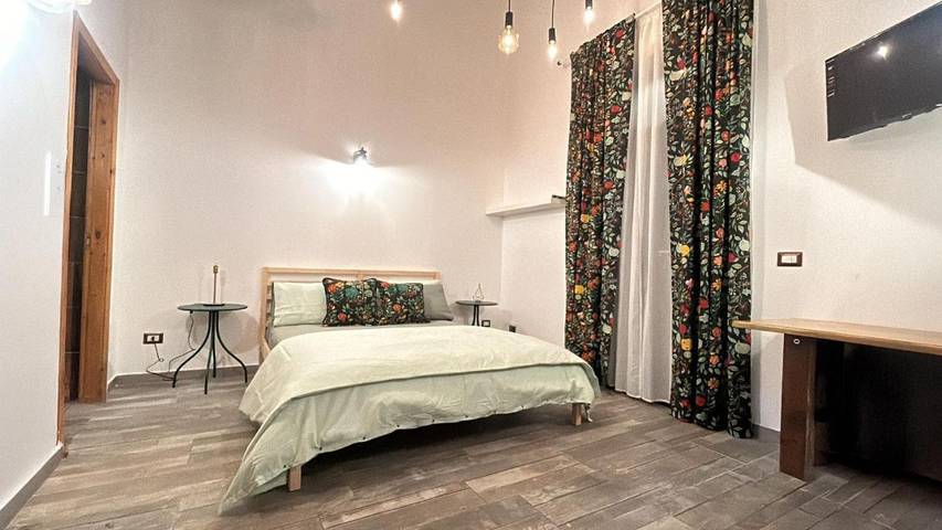 Chambre d’hôte pour 4 personnes, avec piscine ainsi que balcon et vue, adapté aux familles à Torre Annunziata - 3