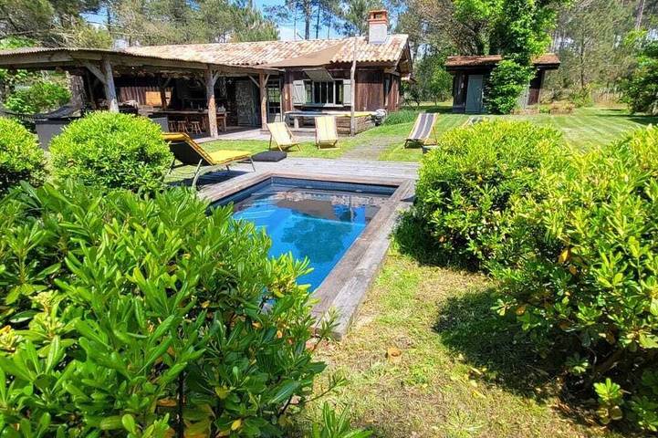 Gîte pour 10 personnes, animaux acceptés