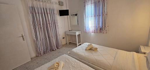 Gîte pour 2 personnes, avec balcon à Perissa