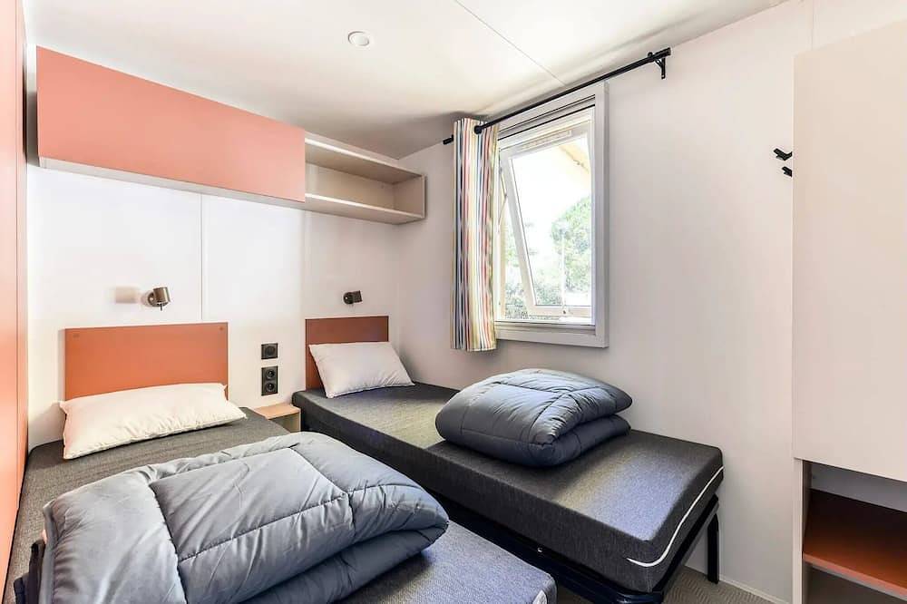 Mobil-home | Premium | 3 Ch. | 6 pers. | Terrasse surélevée | A/C | Tv in Carry-le-Rouet, Côte méditerranéenne (France)