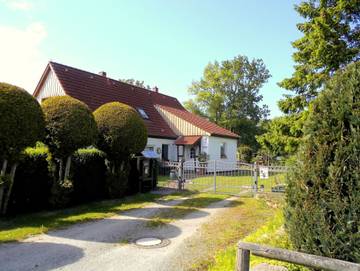 Bungalow für 3 Personen in Kluis, Rügen, Bild 1