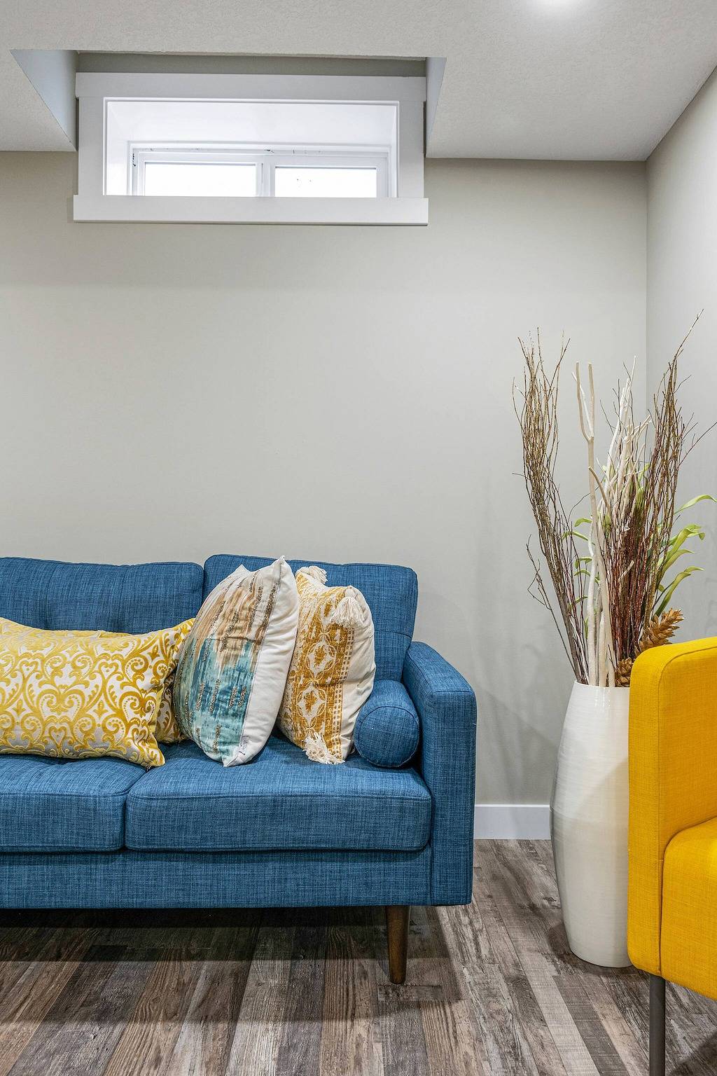 Ganze Wohnung, Neu renovierte Suite im Untergeschoss mit 2 Schlafzimmern in Calgary, Kanadische Rocky Mountains